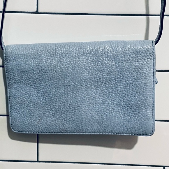 Marc Jacobs baby blue leather crossbody wallet Bag - Picture 6 of 6